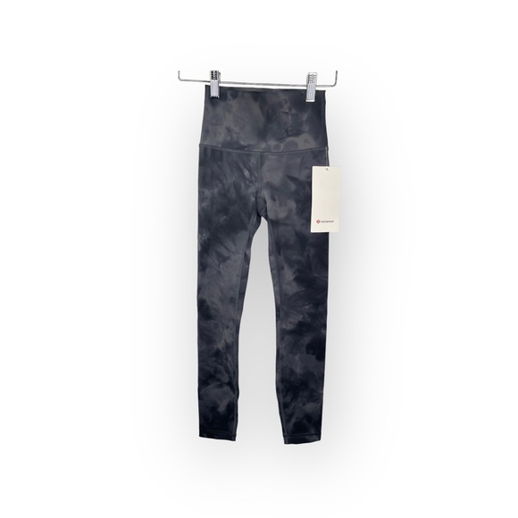 Lululemon Wunder Train HR Tight 25".
Color- Diamond Dye Pitch Grey - Picture 3 of 5